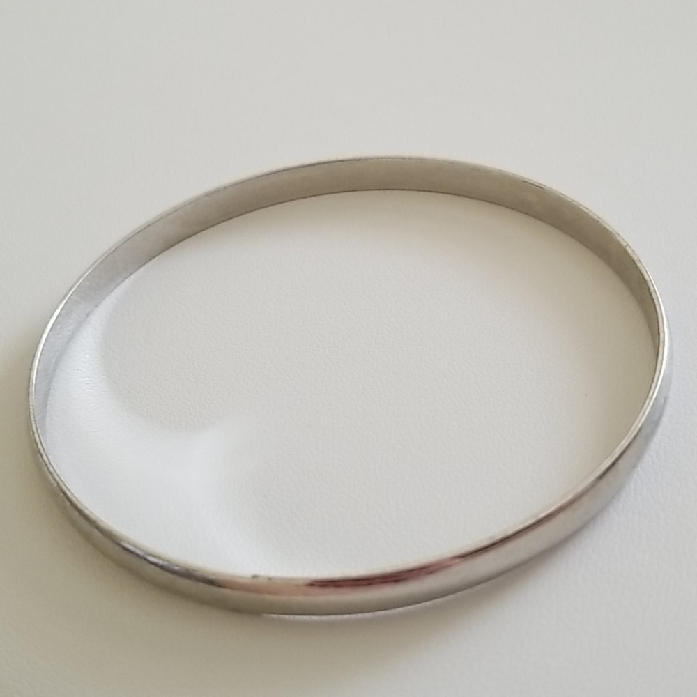 Silvertone Bangle - Picture 2 of 5